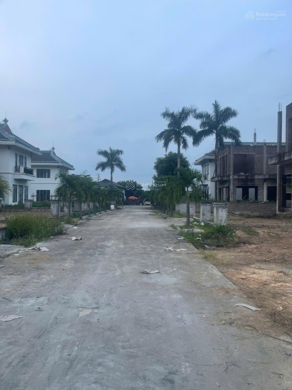Sở hữu biệt thự gần khu nghỉ dưỡng với giá chỉ 1,x tỷ không mua hôm nay mai không còn!