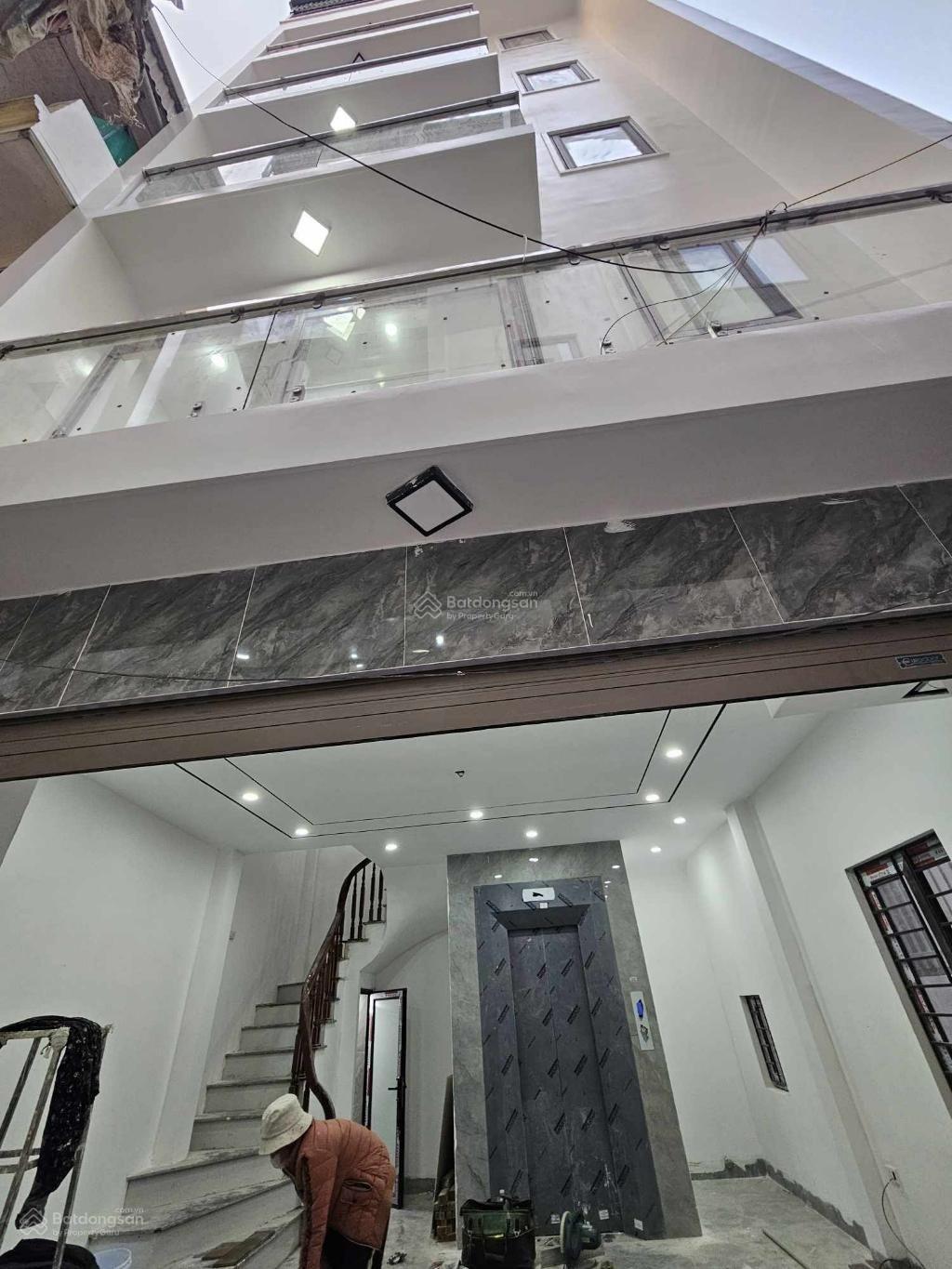 Thanh Am nhà 7 tầng mới tinh thang máy ô tô trong nhà 40m2 đẹp khó tìm