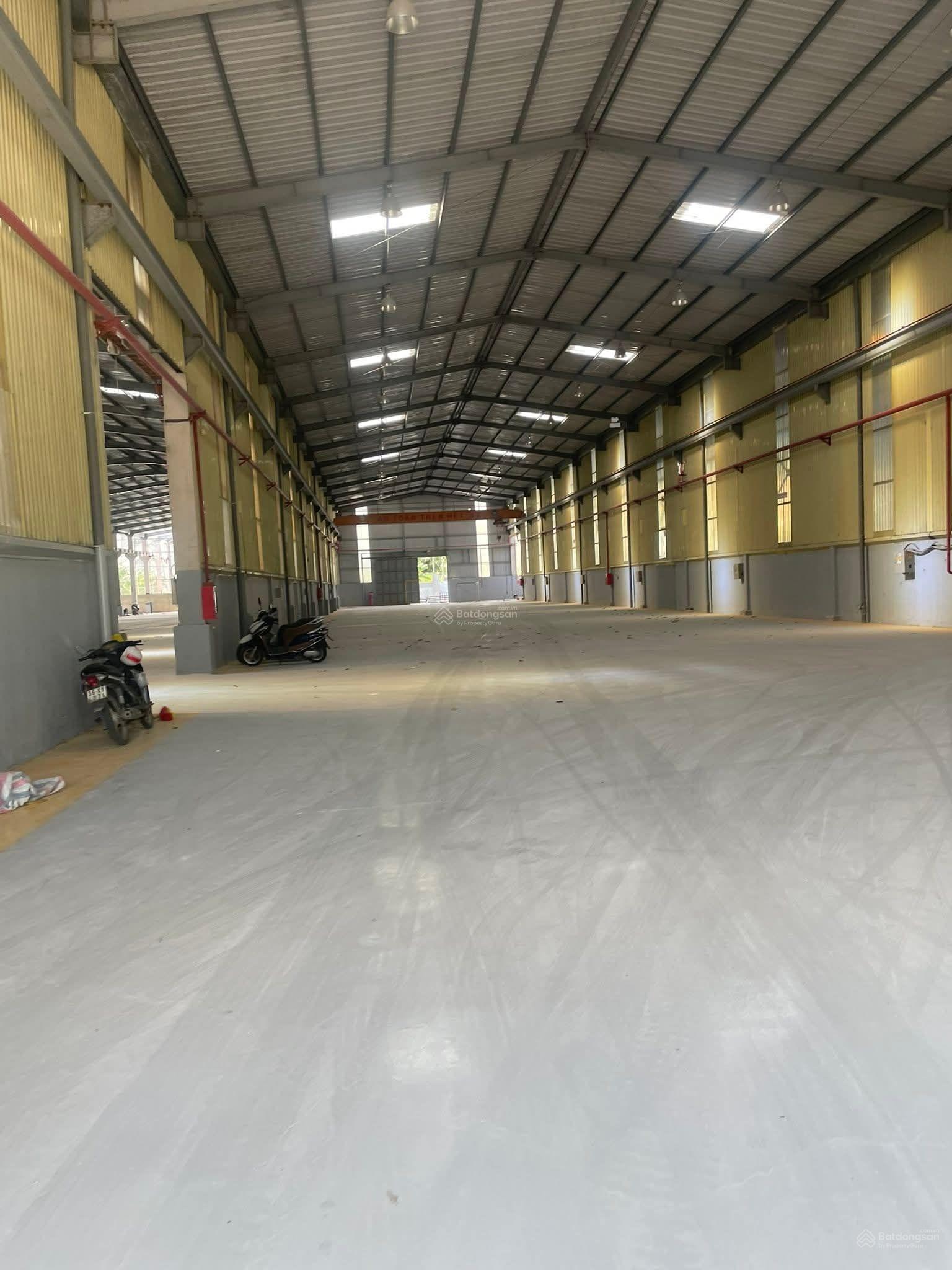 Xưởng Khánh Bình, 3100m2, giá 130tr/th, hạ thế 630kva