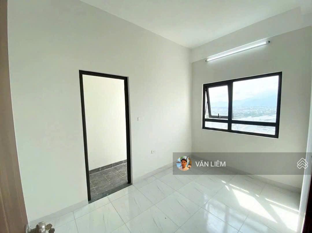 Bán căn hộ SSH07-Hà Quang 1, giá rẻ nhất thị trường. - DT: 57m2 gồm 2pn, 2wc.
- Căn trống ko nộ