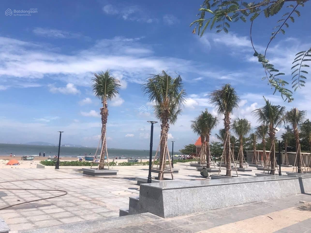 Bán lô đất tại Long Hải cách biển chỉ 300m đi bộ 5p tới biển nằm ngay khu du lịch biển luôn l Bán lô đất tại Long Hải cách biển chỉ 300m đi bộ 5p tới biển nằm ngay khu du lịch biển luôn l