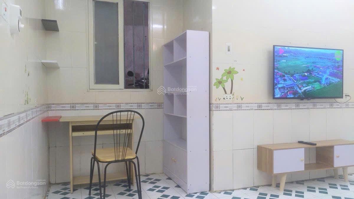Bán gấp nhà Cầu Giấy 46m2, 3 mặt thoáng, gần phố, giá: 8.15 tỷ, LH: 0968 371 ***