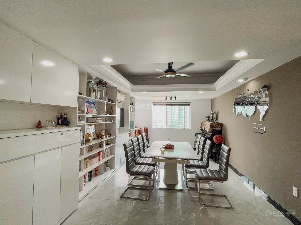 Bán căn hộ homyland 1 ngay mặt tiền Nguyễn duy trinh,diện tích 218m full đồ nội thất Lh 0915 698 *** Bán căn hộ homyland 1 ngay mặt tiền Nguyễn duy trinh,diện tích 218m full đồ nội thất Lh 0915 698 ***