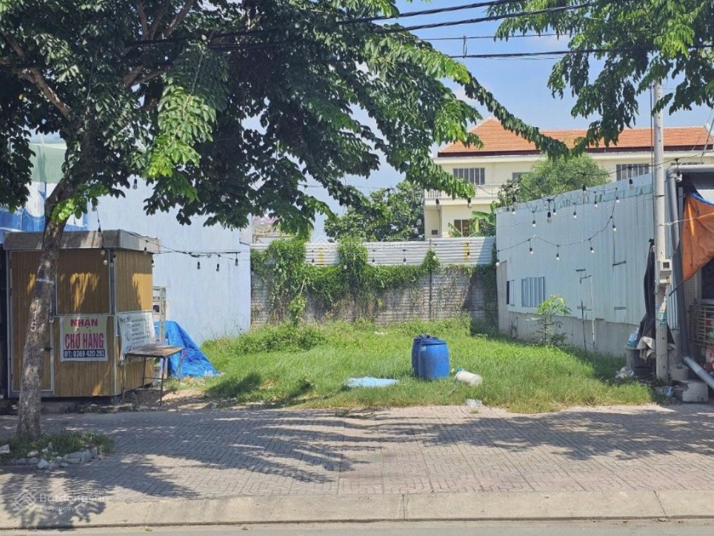 Bà cô ruột ủy quyền em bán lô đất giá như cho. 186m2, sổ mới nóng hổi, ra công chứng ngay