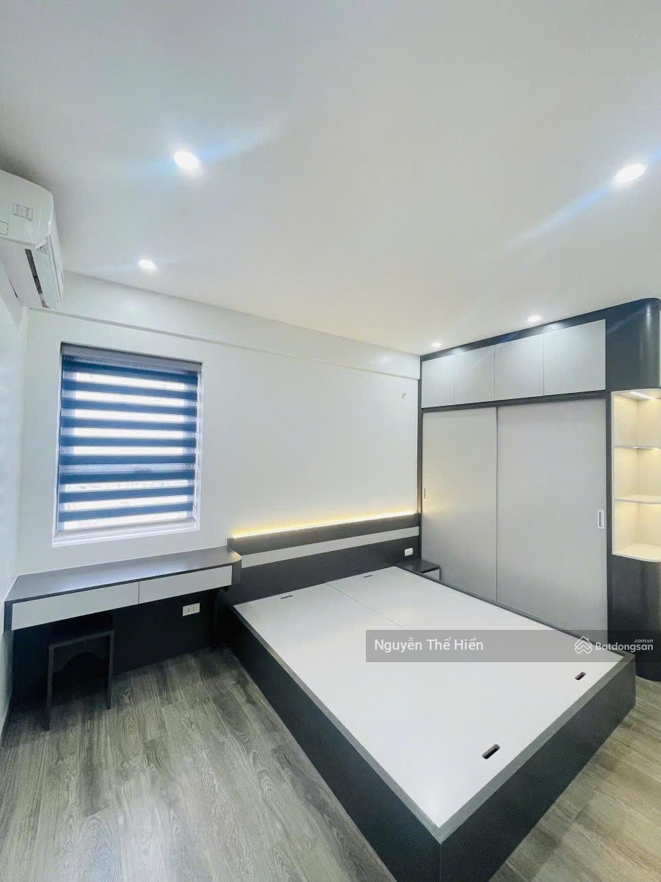 Cực cực hot - Bán căn trung Rice City Linh Đàm - DT 67m2 3PN 2vs. Giá chỉ 4.X tỷ (giá thương lượng)