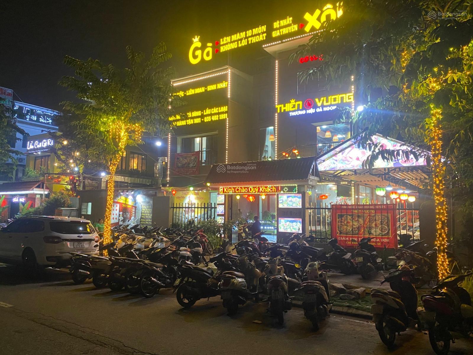 Hàng hiếm! Cho thuê nhà mặt phố tại Nguyễn Xuân Khoát, Bắc Từ Liêm 280m2, mặt tiền rộng: 24m. Hàng hiếm! Cho thuê nhà mặt phố tại Nguyễn Xuân Khoát, Bắc Từ Liêm 280m2, mặt tiền rộng: 24m.