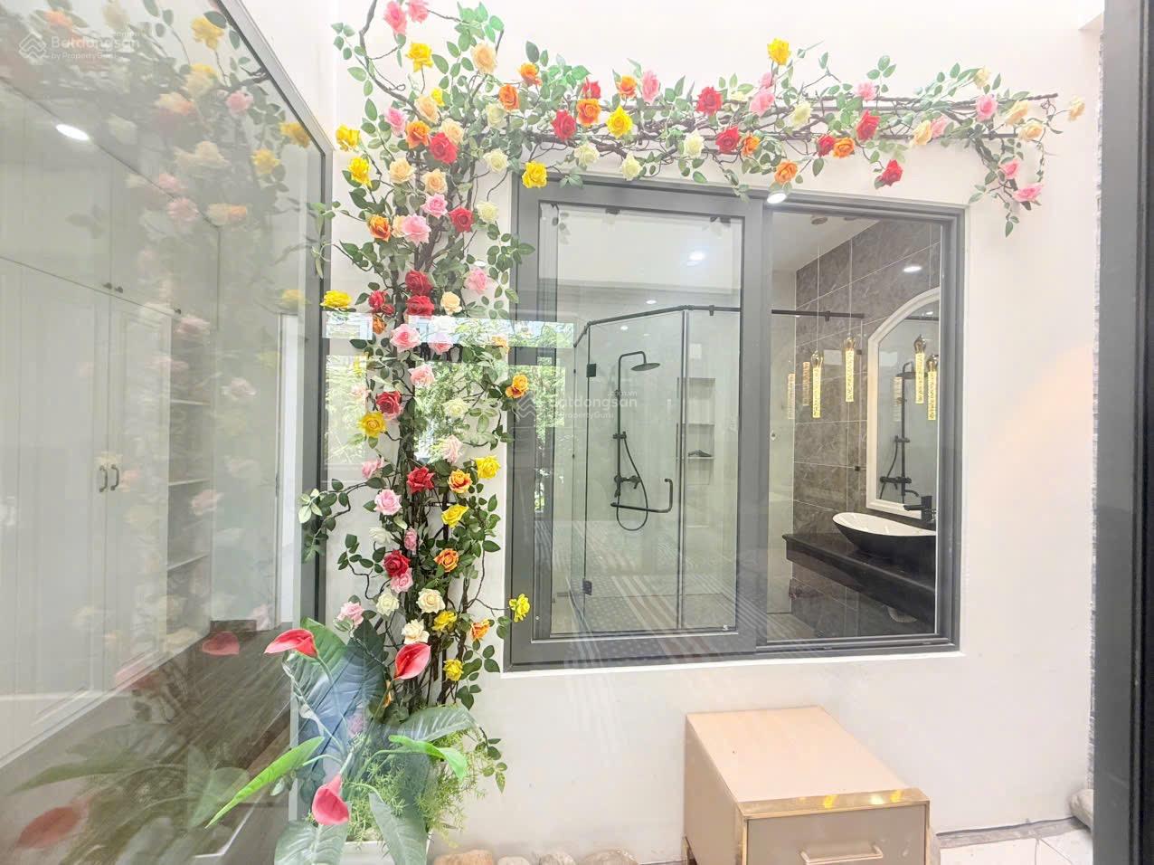 Bán nhà 3 tầng full nội thất đẹp đường số 10 trong KĐT Hà Quang 2 LH 0908 208 *** Bán nhà 3 tầng full nội thất đẹp đường số 10 trong KĐT Hà Quang 2 LH 0908 208 ***