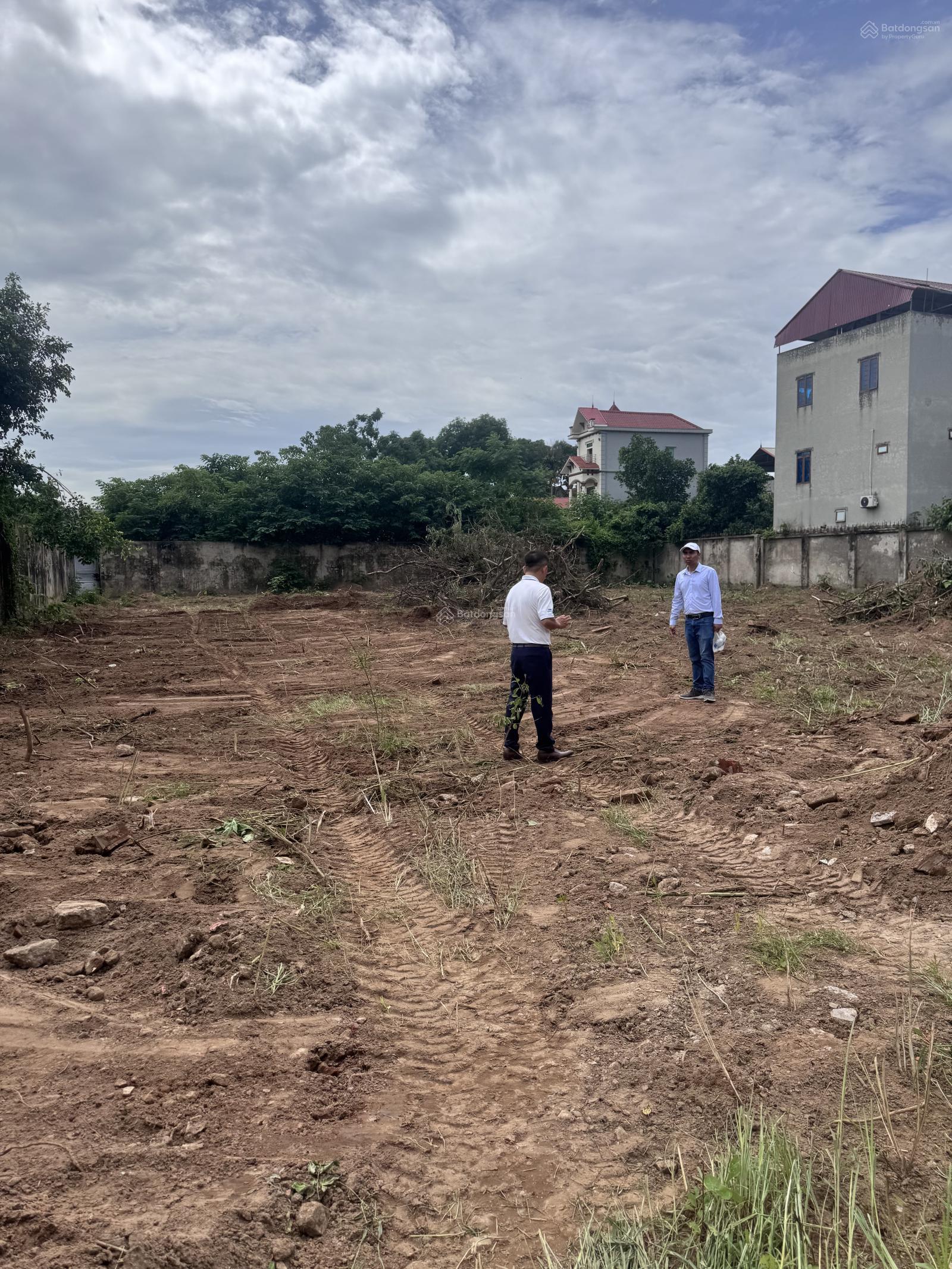 Hàng hiếm tại Quốc lộ 23, 26 tỷ, 17000m2, đất thổ cư Mê Linh, Hà Nội Hàng hiếm tại Quốc lộ 23, 26 tỷ, 17000m2, đất thổ cư Mê Linh, Hà Nội