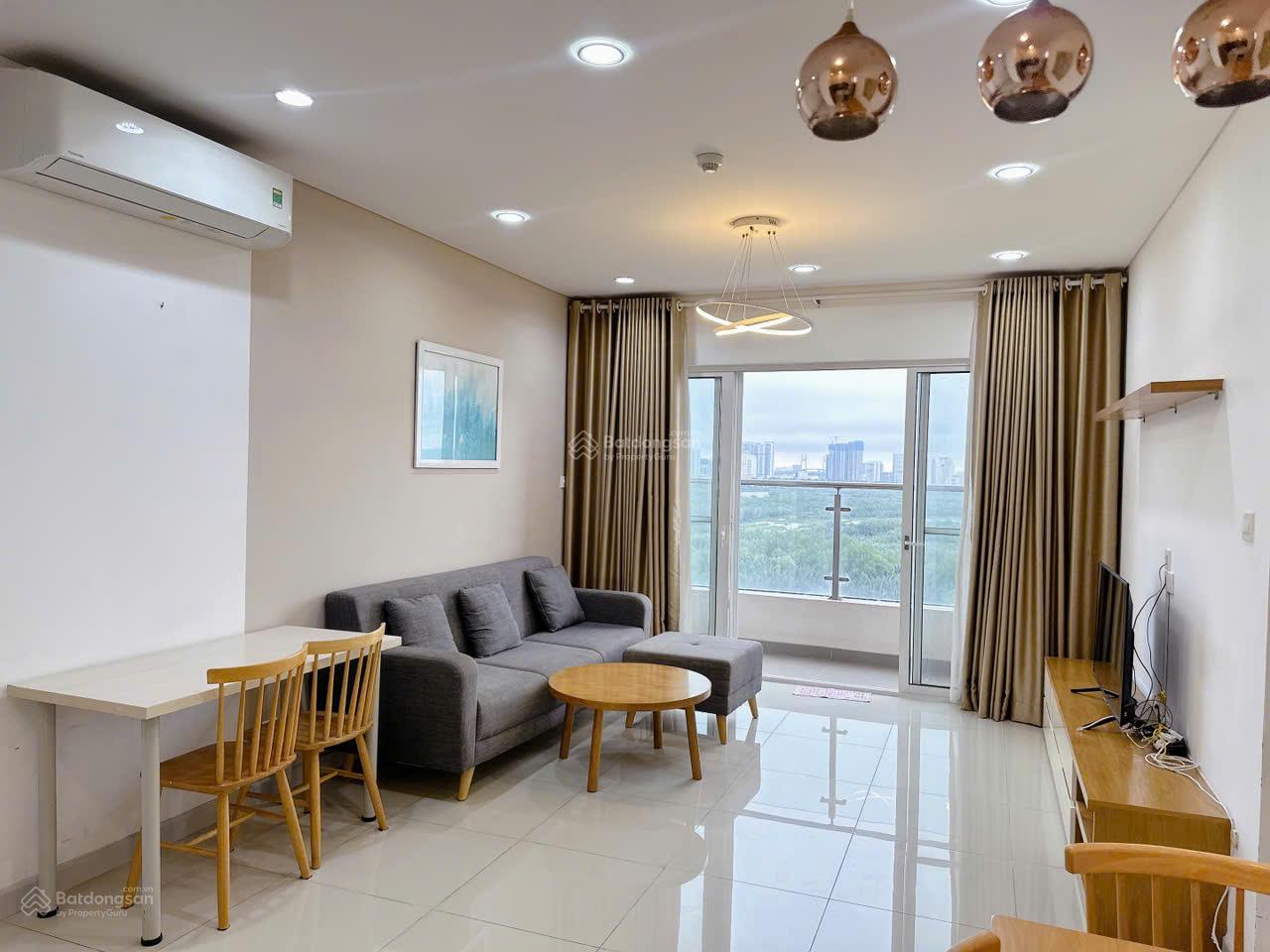 Bán căn 2 phòng ngủ view Phú Mỹ Hưng