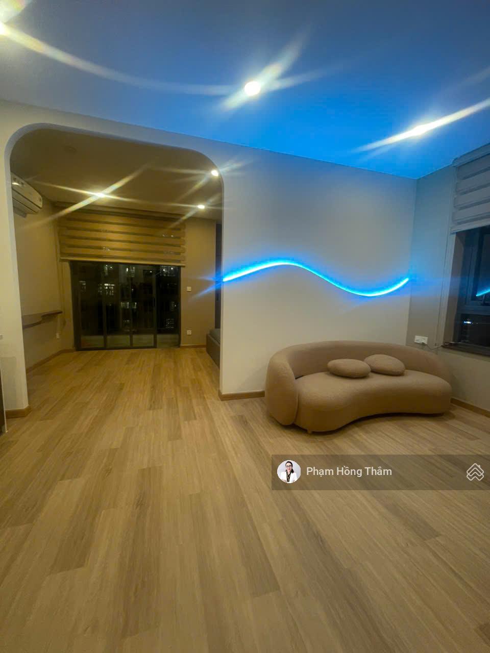 Bán căn hộ office Central Premium, 48m2, nhà đã thiết kế lại, rất đẹp, giá 3,2 tỷ sang tên hợp đồng
