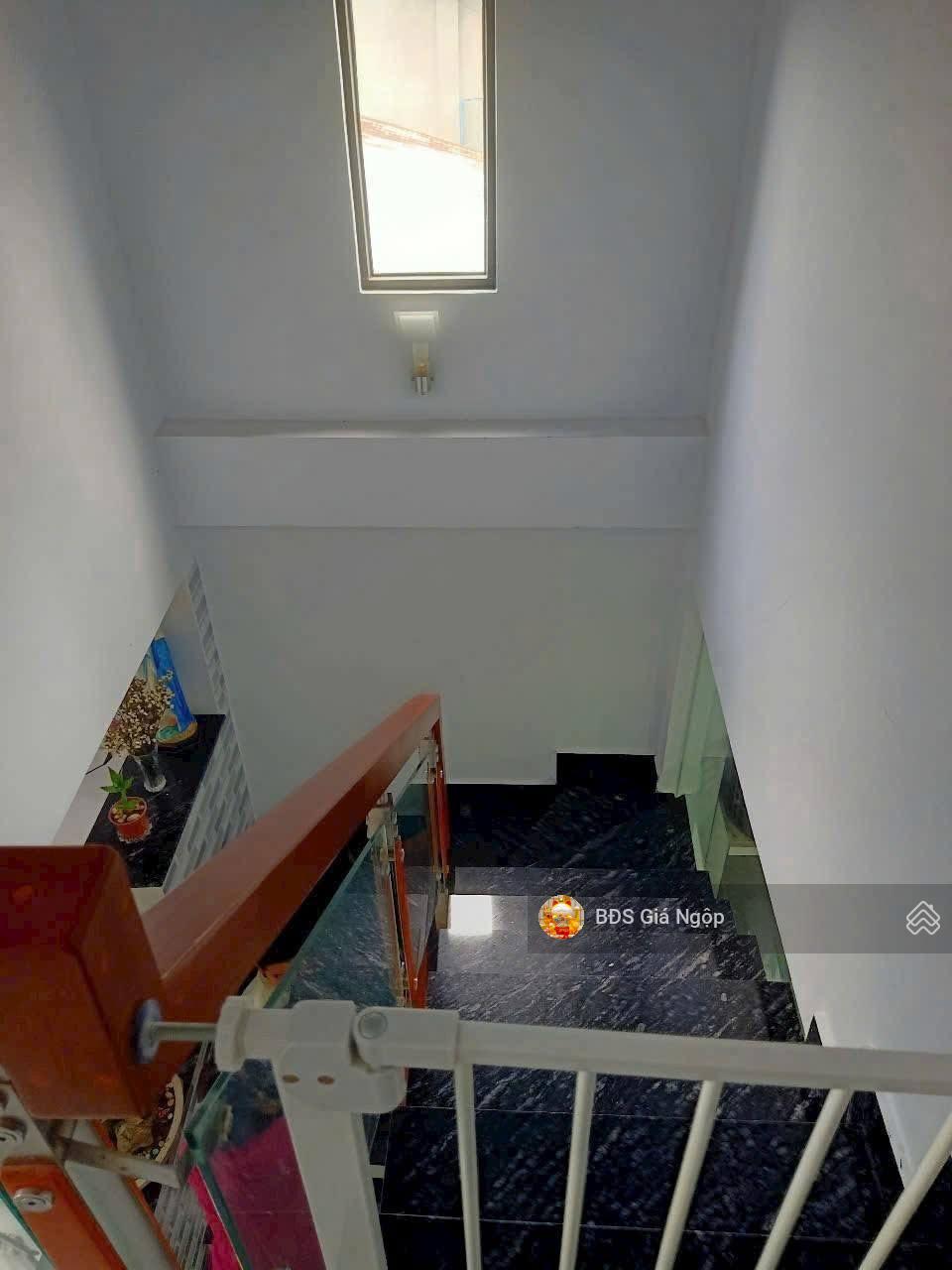BÁN NHÀ CHO THUÊ ĐƯỜNG 3/2 LÁI THIÊU THUẬN AN, DT 100m2 , thu nhập 8tr/ tháng cách TTYT 800m