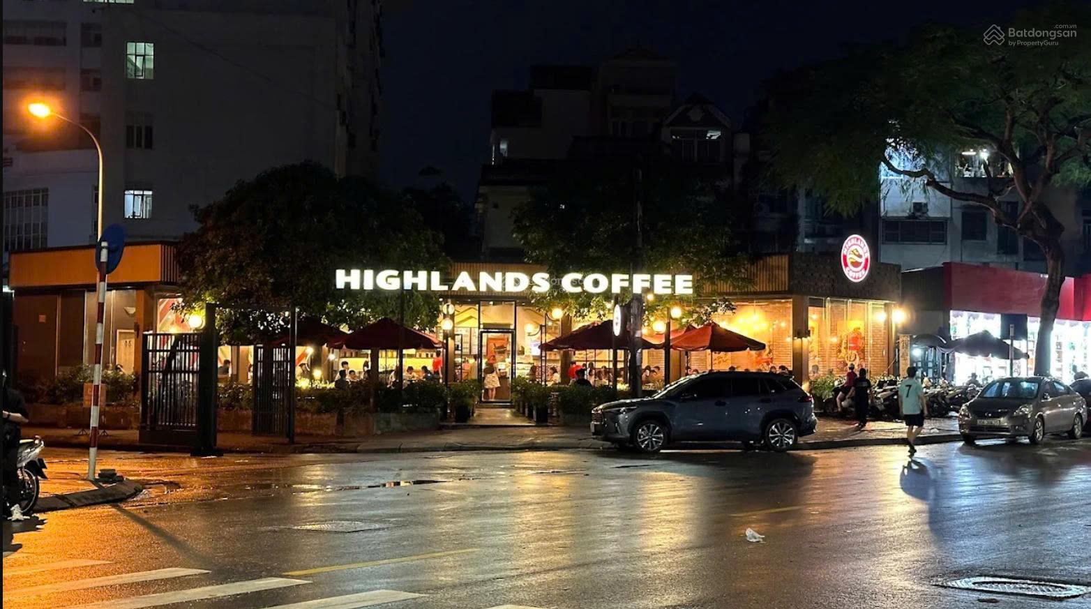 Cho thuê nhà mặt phố Trần Đại Nghĩa, Hai Bà Trưng, được thiết kế trên DT: 200m2, MT: 12m Cho thuê nhà mặt phố Trần Đại Nghĩa, Hai Bà Trưng, được thiết kế trên DT: 200m2, MT: 12m