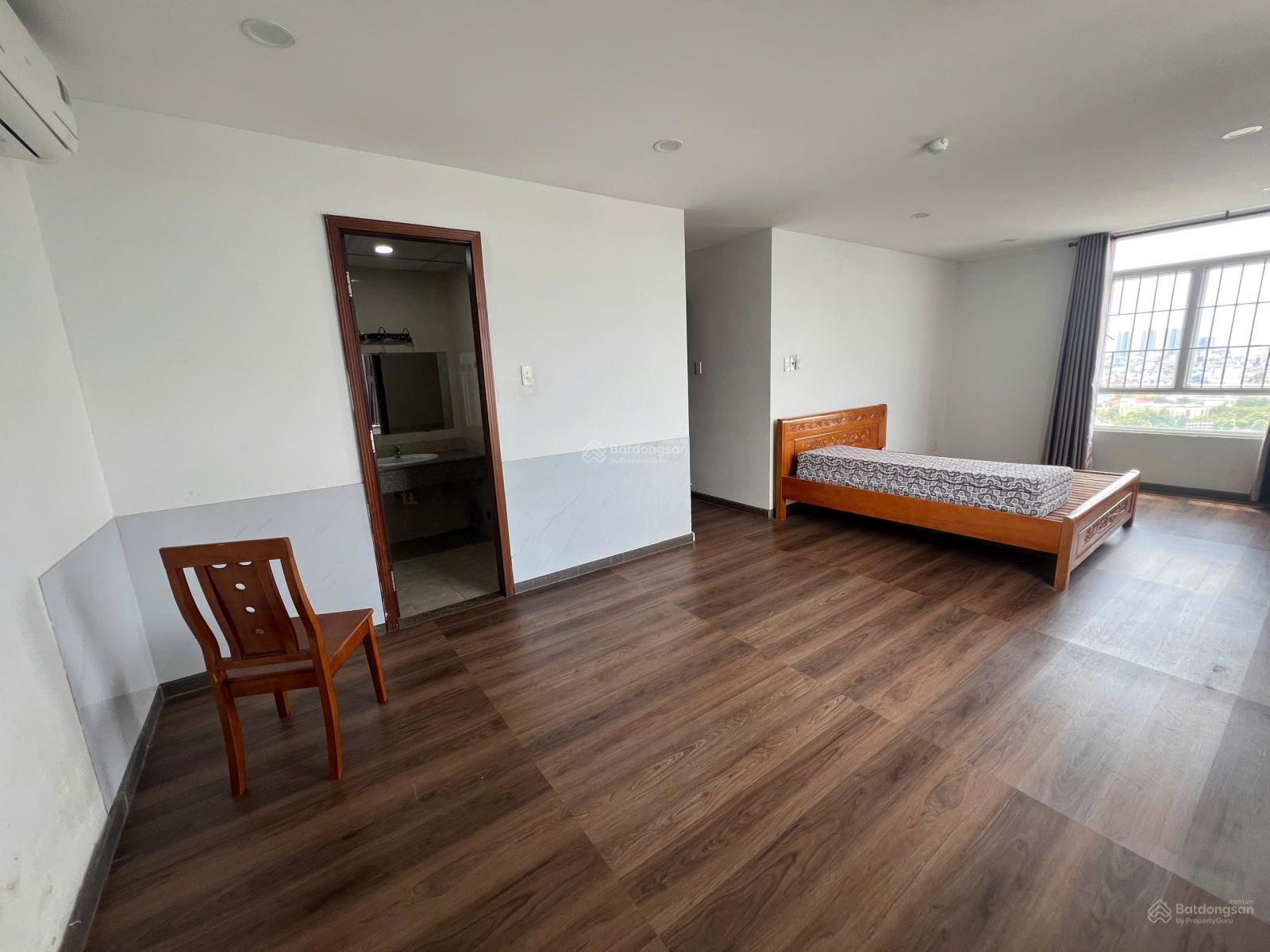 Cho thuê căn hộ CC Chánh Hưng Giai Việt, 14 triệu, 150m2, 3PN, 3WC. LH 0909 626 ***