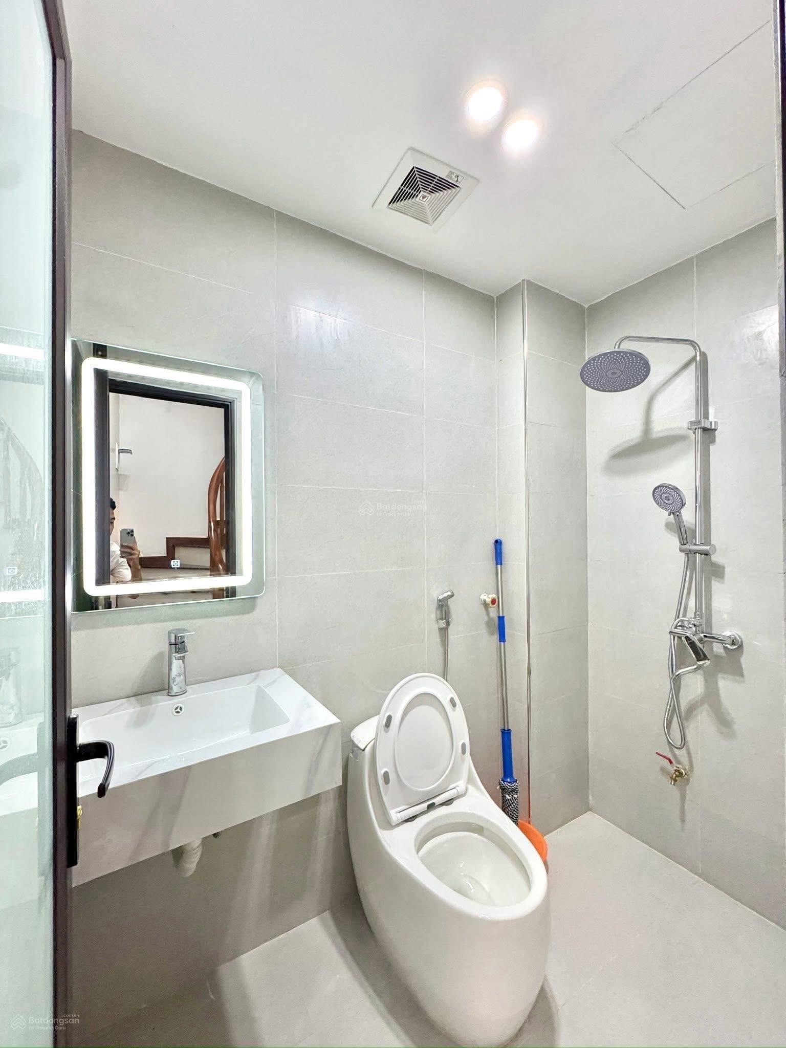 Bán nhà riêng đường Ngọc Hồi, 5,2 tỷ, 38m2 x 5 tầng, view đẹp Chính chủ