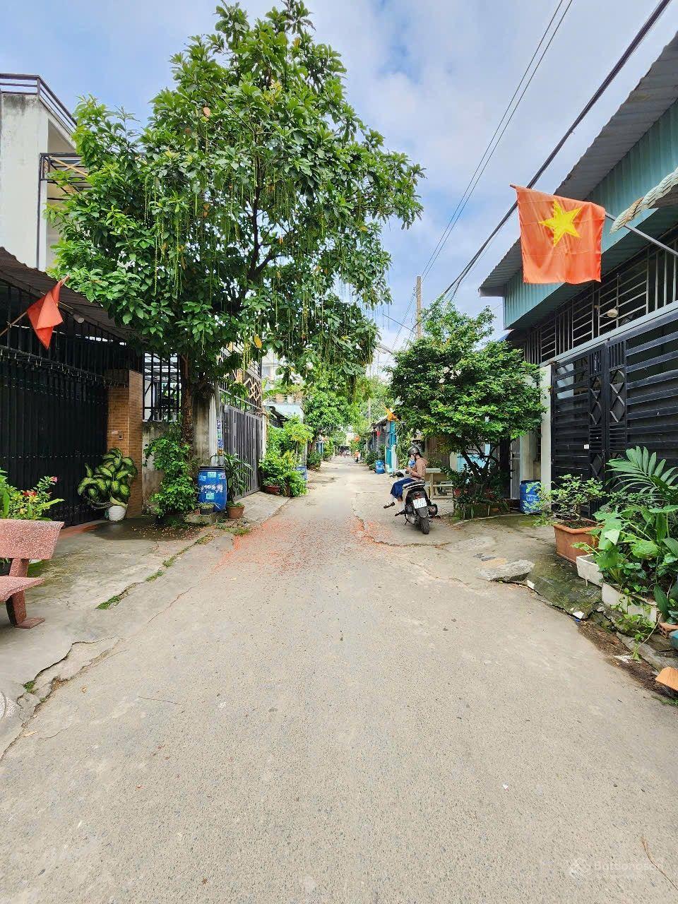 Bán nhà 1 trệt 1 lầu gần đường An Phú 18 P. Bình Chuẩn, Tp. Thuận An Bán nhà 1 trệt 1 lầu gần đường An Phú 18 P. Bình Chuẩn, Tp. Thuận An