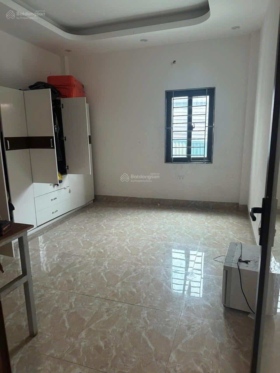 Bán NR 3PN, 3WC tại Định Công Hạ, Hoàng Mai, Hà Nội, 3,3 tỷ, 42 m2 đẹp xuất sắc Bán NR 3PN, 3WC tại Định Công Hạ, Hoàng Mai, Hà Nội, 3,3 tỷ, 42 m2 đẹp xuất sắc