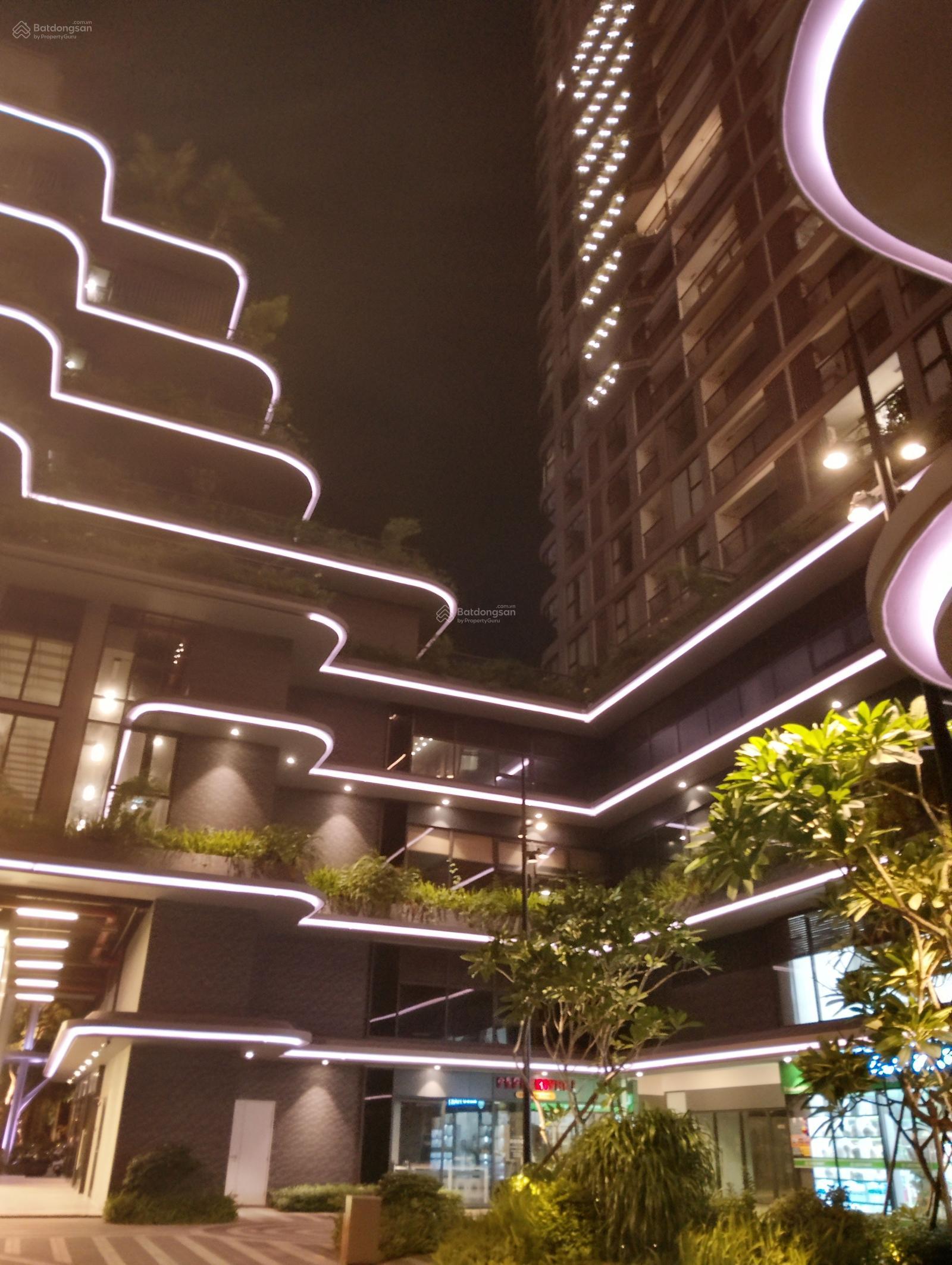 Căn hộ 3pn góc giá tốt, view 3 mặt đẹp. 3 mặt thoáng, ánh sáng nhiều