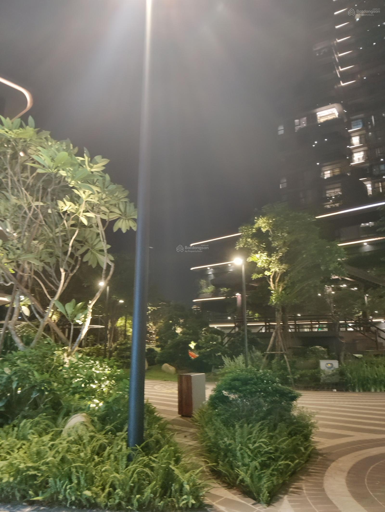 Căn hộ 3pn góc giá tốt, view 3 mặt đẹp. 3 mặt thoáng, ánh sáng nhiều
