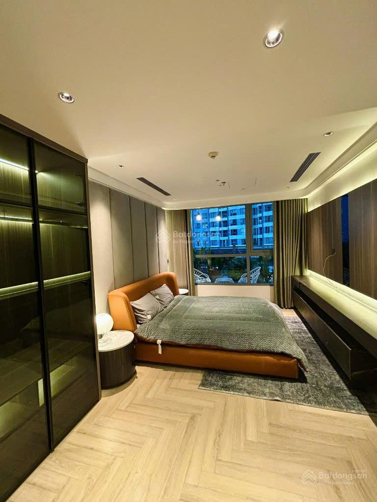 Đập thông 160m2 + 30m2 sân vườn sửa tỉ mỉ tâm huyết tại toà Park 7, full nội thất tại Times City