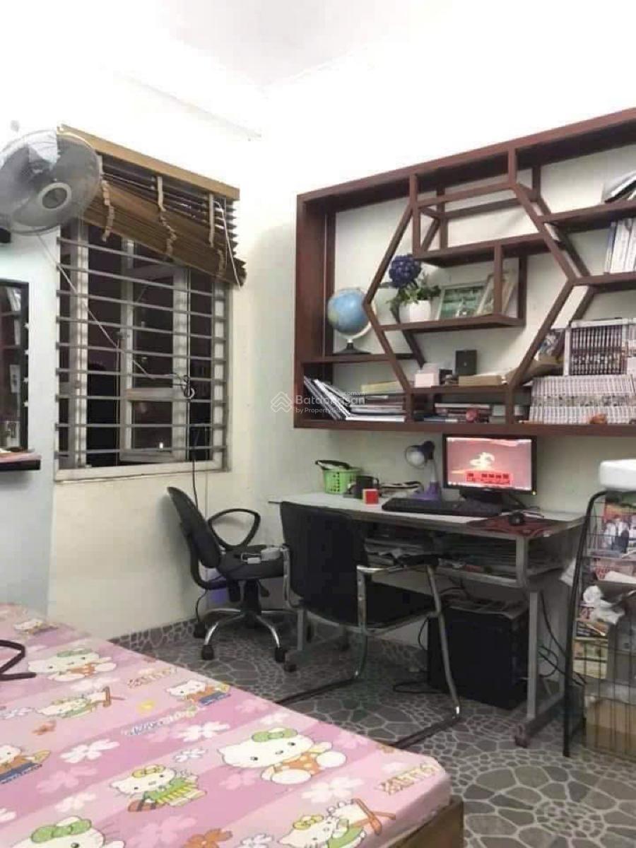 Chính chủ bán nhà 4 tầng Định Công - DT 33 m2 - MT 4.6 m - giá chỉ 2.3 tỷ Chính chủ bán nhà 4 tầng Định Công - DT 33 m2 - MT 4.6 m - giá chỉ 2.3 tỷ