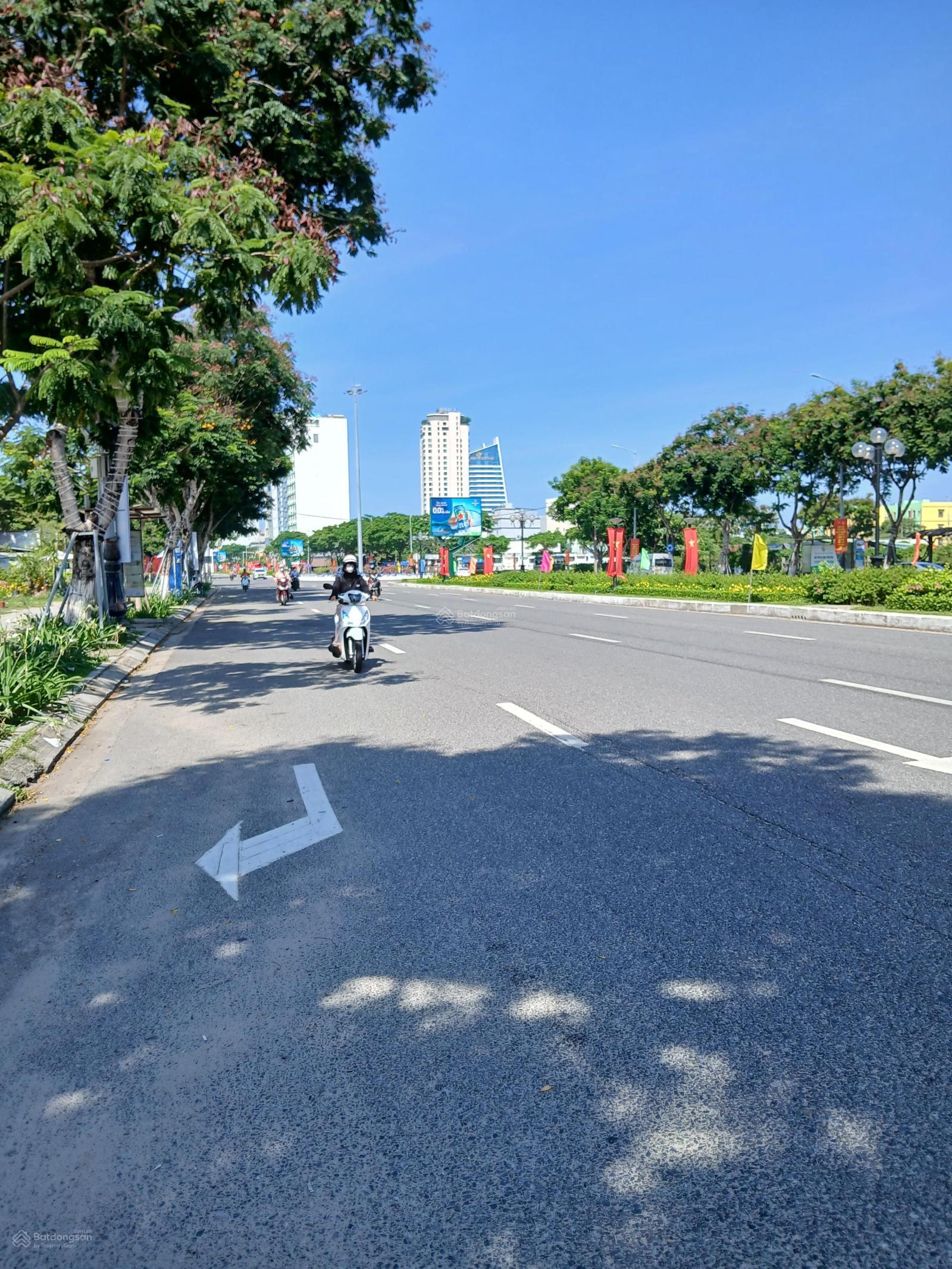 Sát bên Võ Văn kiệt 98m2 ngang 6m nhà 3 tầng giá chỉ 8ty5 còn tl