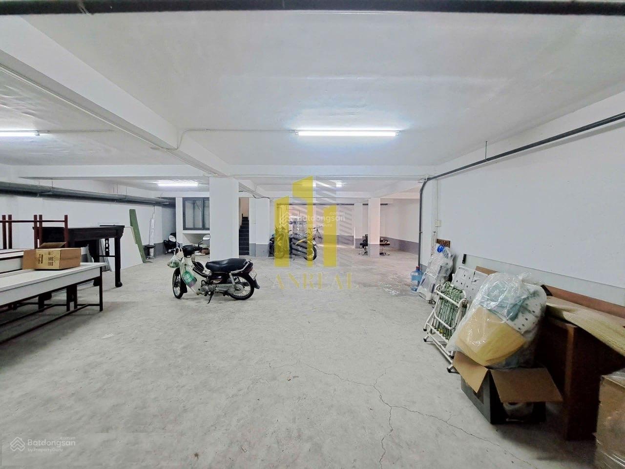 Tòa văn phòng Thảo Điền 790m2 - Hầm 3 tầng, sân thượng đẹp - Chỉ 170 triệu/tháng