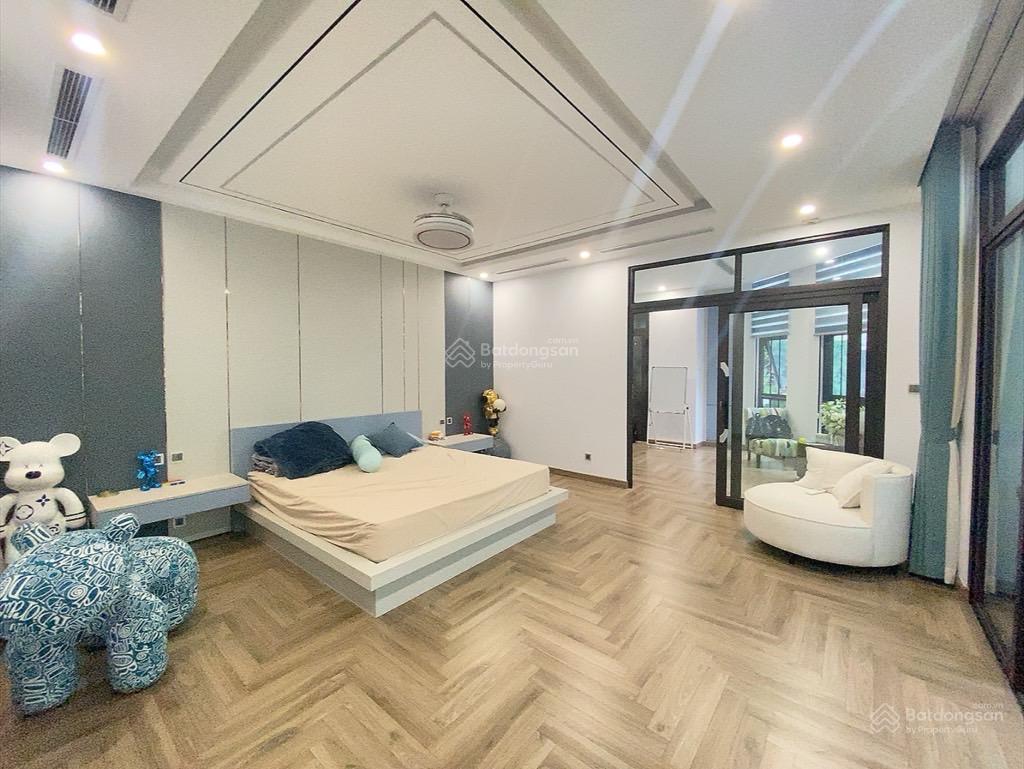 BÁN NHÀ VĂN PHÚ: 100m/5Tầng/4.5m MT hoàn thiện cực đẹp-sát trường Maricurie 22.5 tỷ