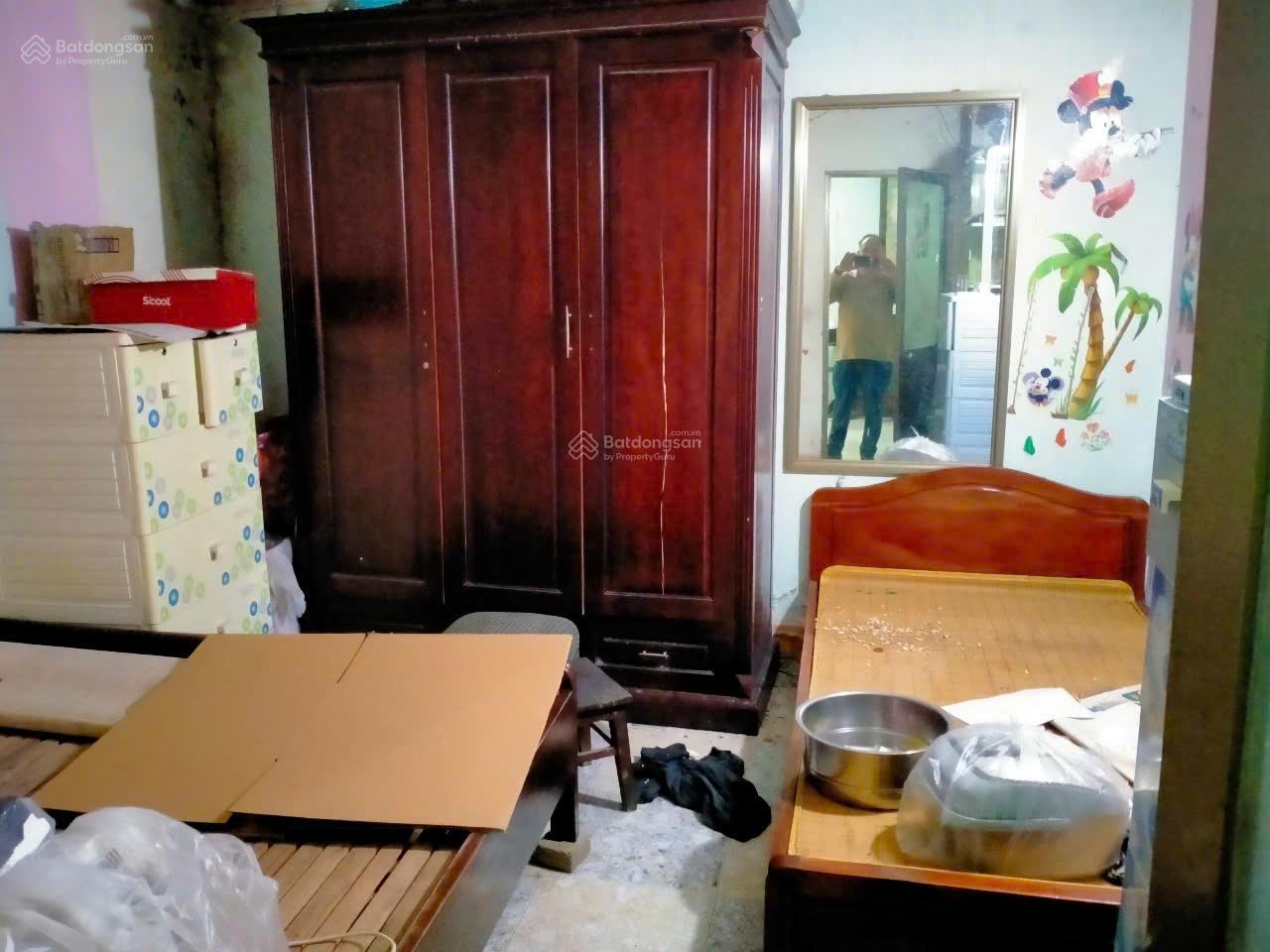 Chính chủ bán căn hộ chung cư tầng 1 Nghĩa Tân, Cầu Giấy, Hà Nội, DT 90m2, giá 4,3 tỷ