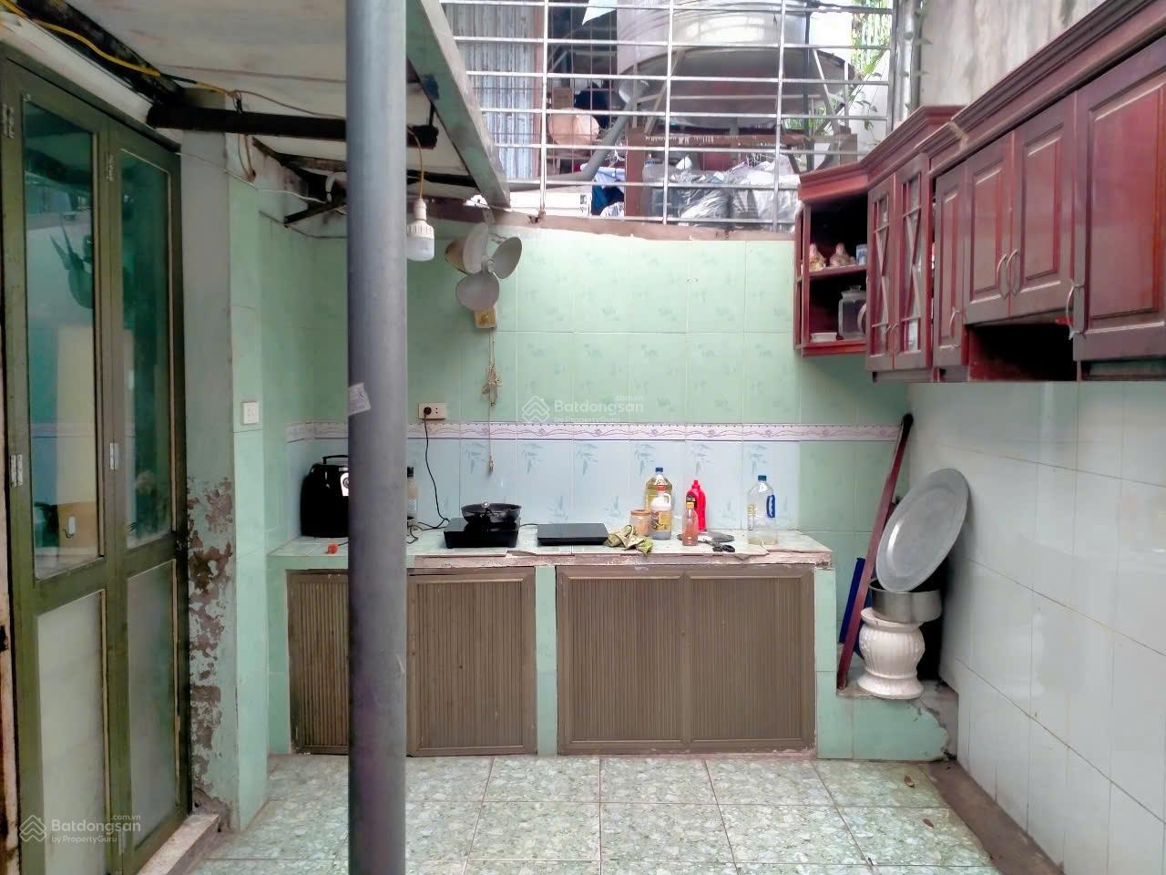 Chính chủ bán căn hộ chung cư tầng 1 Nghĩa Tân, Cầu Giấy, Hà Nội, DT 90m2, giá 4,3 tỷ