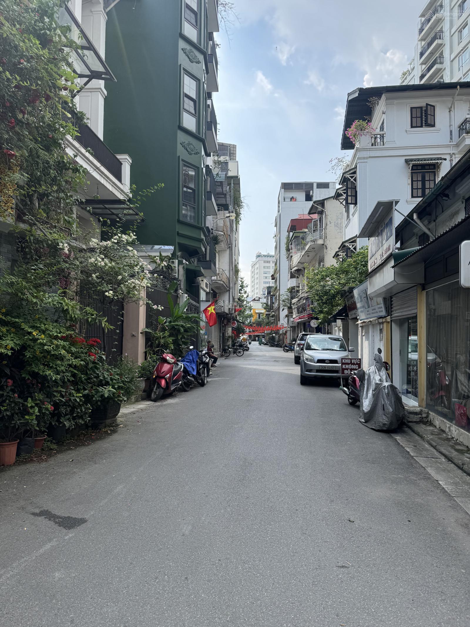 (Chính chủ) Bán nhà mặt phố Liên Trì, Hạ Hồi, Diện tích 120m2 7 tầng thang máy, giá 65 Tỷ