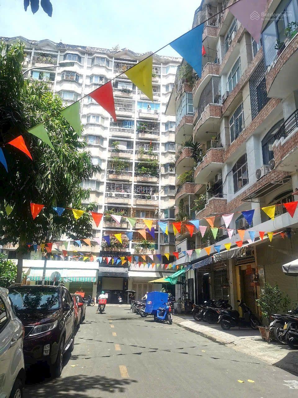 Bán CC Sư Vạn Hạnh mới đẹp, thang máy - 71.1m2 - 3tỷ750