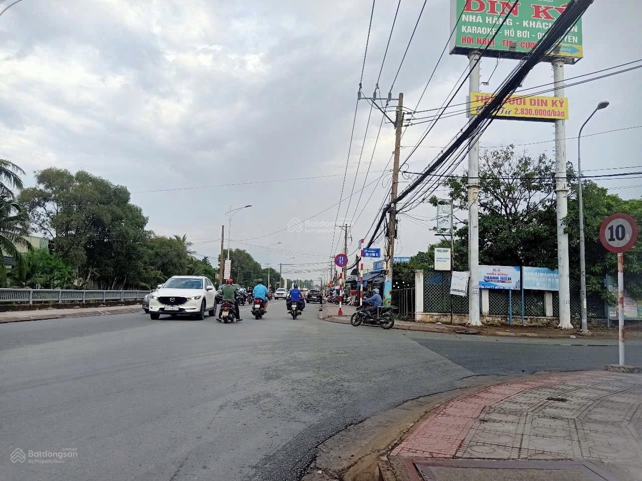 Đất mặt tiền Bình Nhâm 02, gần Dìn Ký, 100m giá 3ty800 còn bớt , vuông vứt rất đẹp ạ