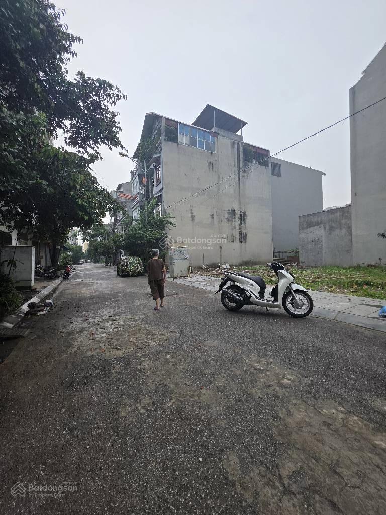 Bán đất Thượng Thanh, Long Biên: 45m2, MT 4.5m, 6.2 tỷ, lô góc, 3 thoáng, ô tô qua, 0944 311 ***