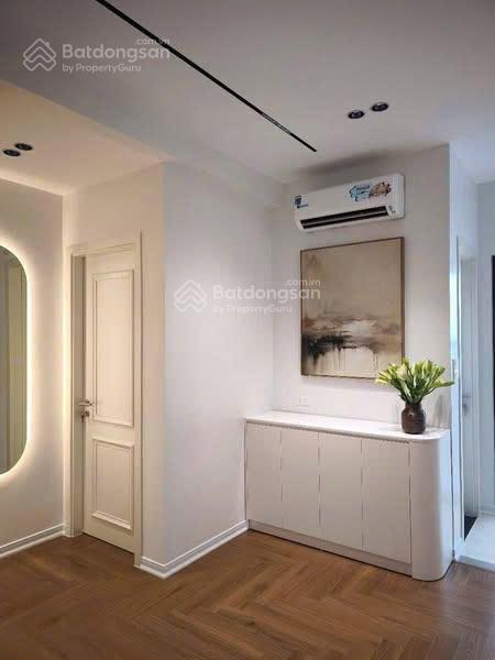Bán căn hộ 81.3 m2, 2pn CT2 Nam Xa La full đồ, view thoáng