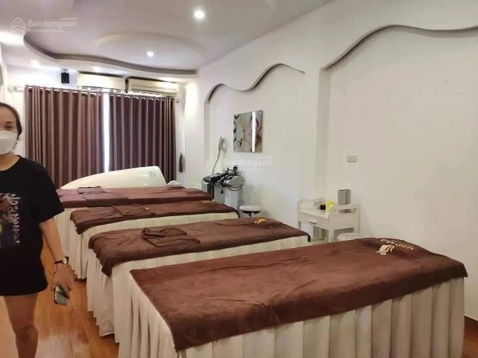 Bán nhà mặt phố Trần Thái Tông - Quận Cầu Giấy - Dt 40m x 5 tầng MT 3,8m Giá chưa đến 27 tỷ.