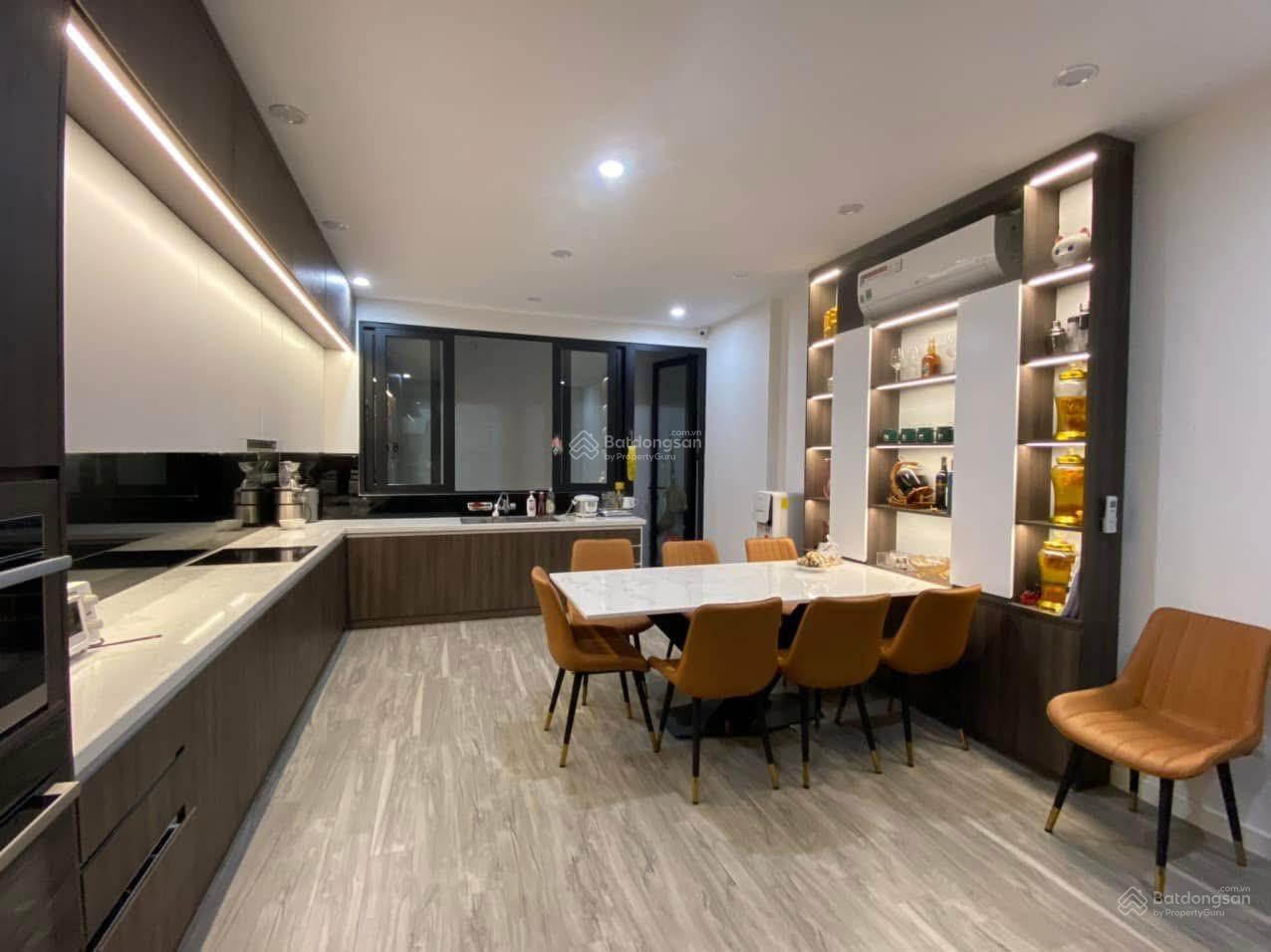Bán nhà phố Trường Lâm, Long Biên: 40m2, 5 tầng, 10 tỷ, gara ô tô, 2 thoáng, tiện ích, 0944 311 *** Bán nhà phố Trường Lâm, Long Biên: 40m2, 5 tầng, 10 tỷ, gara ô tô, 2 thoáng, tiện ích, 0944 311 ***