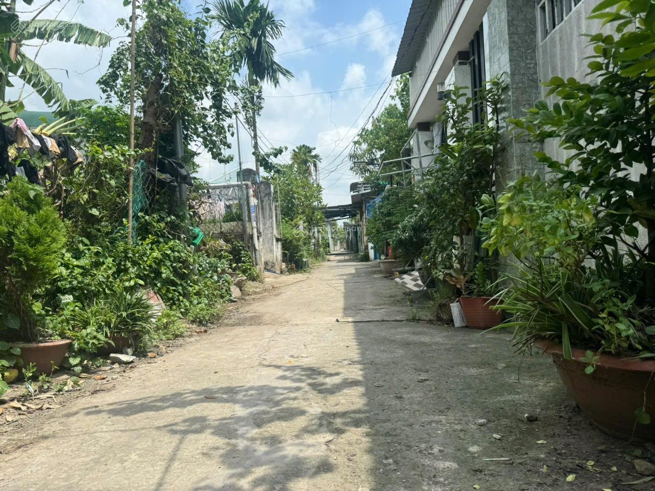 Cần bán gấp lô đất đẹp giá rẻ trung tâm thành phố Thuận An