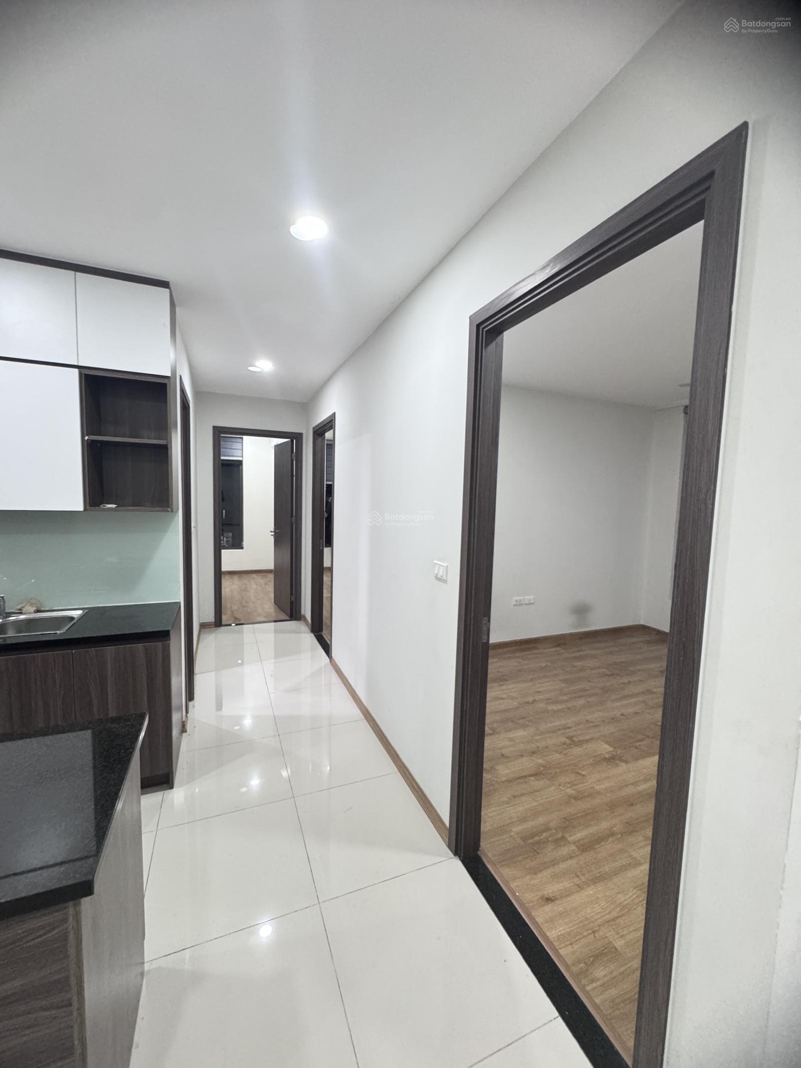 Bán căn hộ 3 phòng ngủ chung cư tại Rose Town, 79 Ngọc Hồi giá 5,85 tỷ, sẵn sổ Hồng