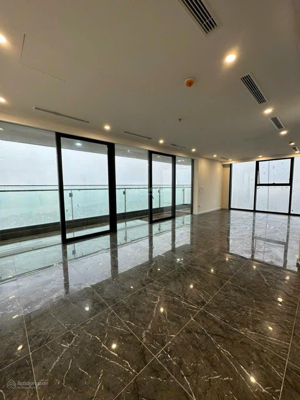 Các căn đáng mua tại Sunshine golden river thời điểm hiện tại. Liên hệ: 0987 938 ***