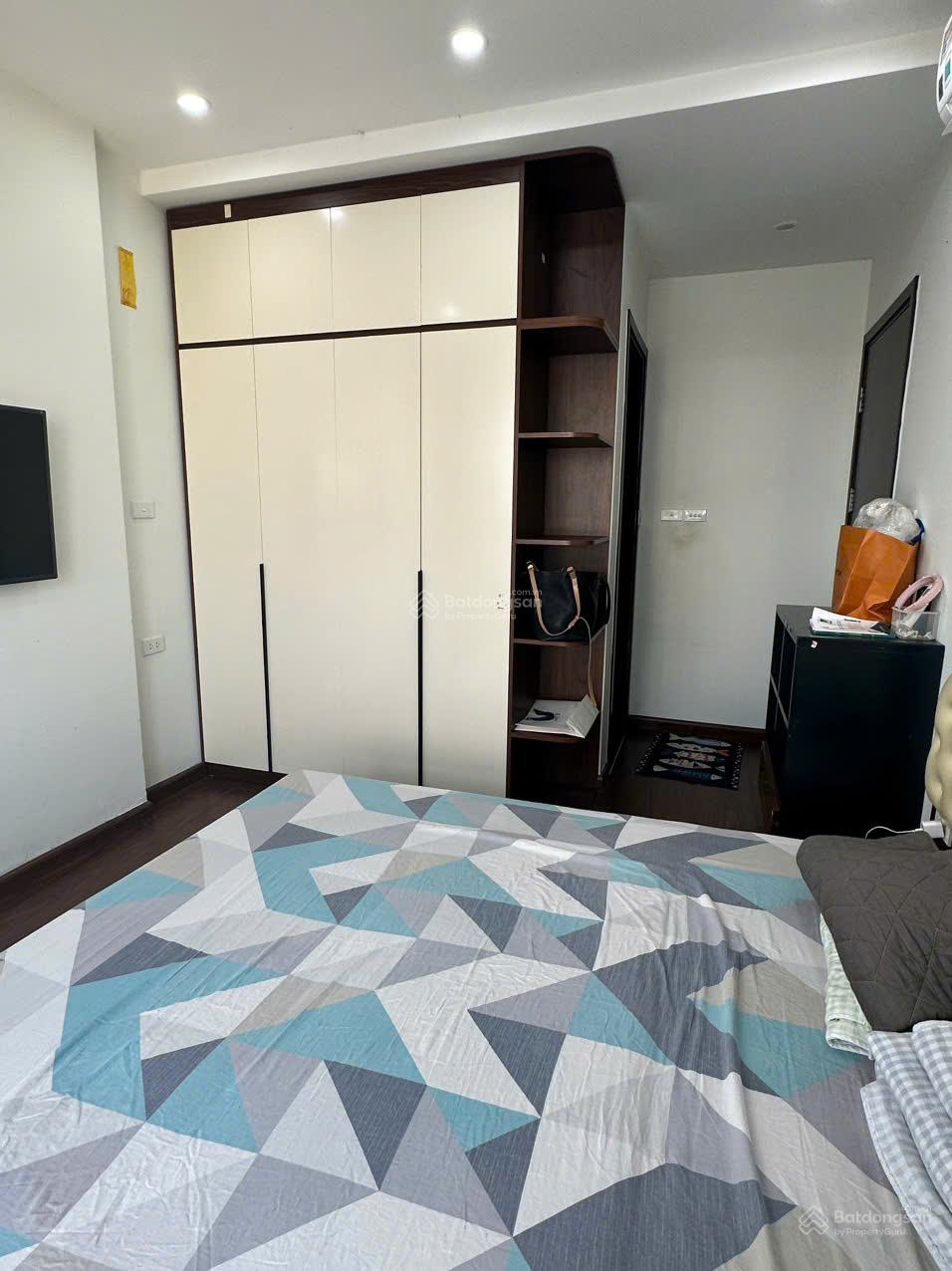 Bán căn 2N 2VS chung cư 5,2 tỷ, 77m2 tại C37 Bộ Công An - Bắc Hà mặt đường Tố Hữu, căn hiếm giá rẻ Bán căn 2N 2VS chung cư 5,2 tỷ, 77m2 tại C37 Bộ Công An - Bắc Hà mặt đường Tố Hữu, căn hiếm giá rẻ