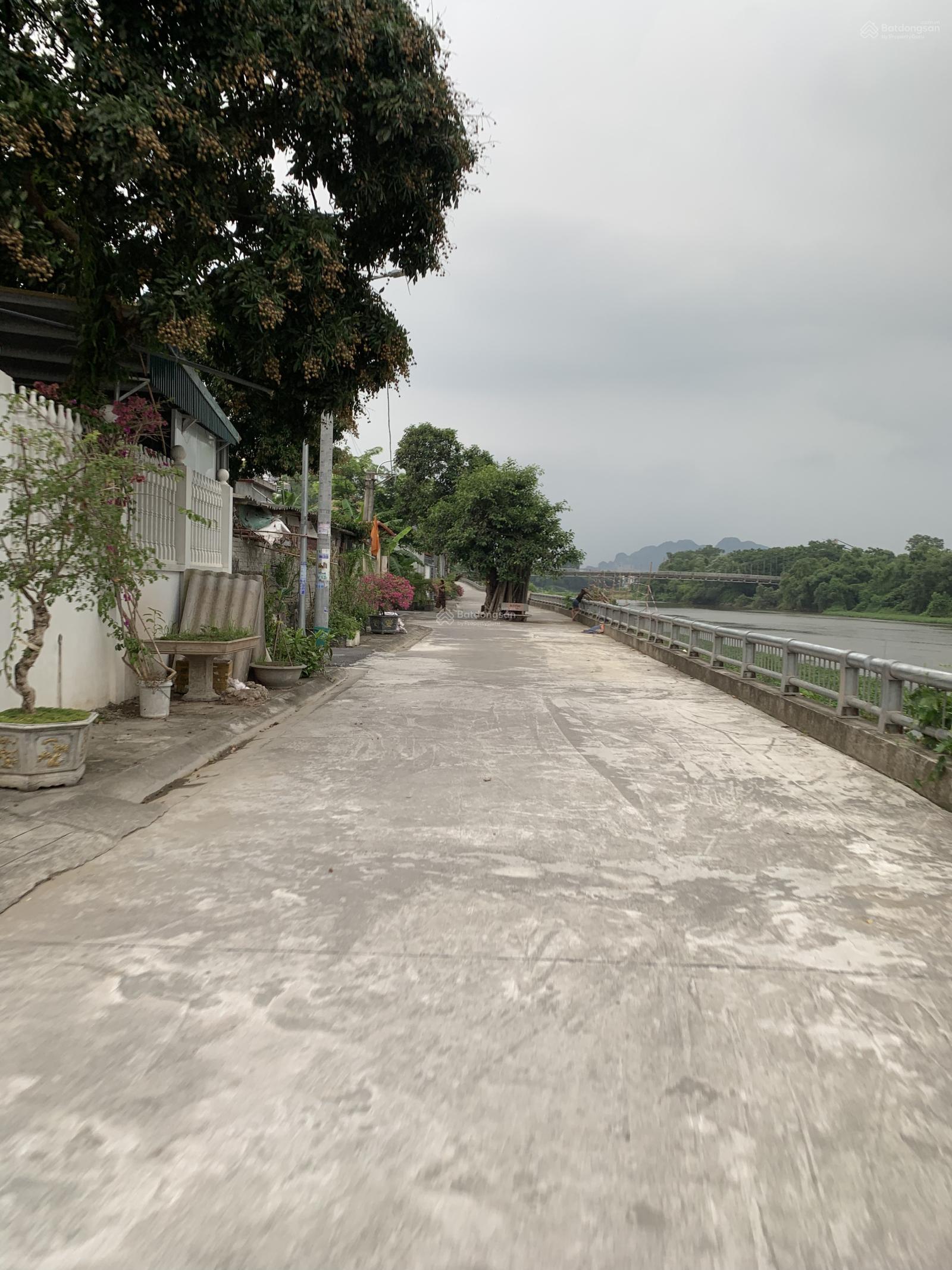 Kim Bảng,,, Đất 82m2 view Sông, gần Tam Chúc