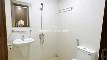 Chung cư Bình An - Quảng Thắng - 2 ngủ - ban công Đông Nam - view bể bơi, trường