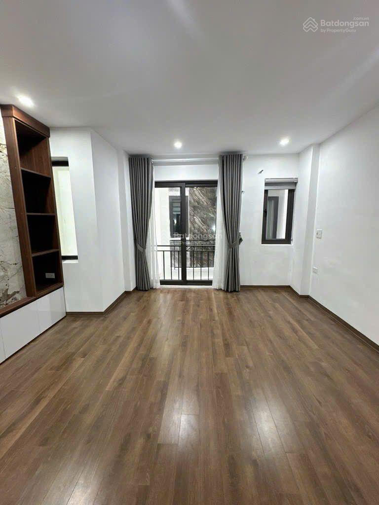 Bán Nhà Riêng tại Ngọc Thụy, 6,05 tỷ, 32 m2, Chính chủ uy tín