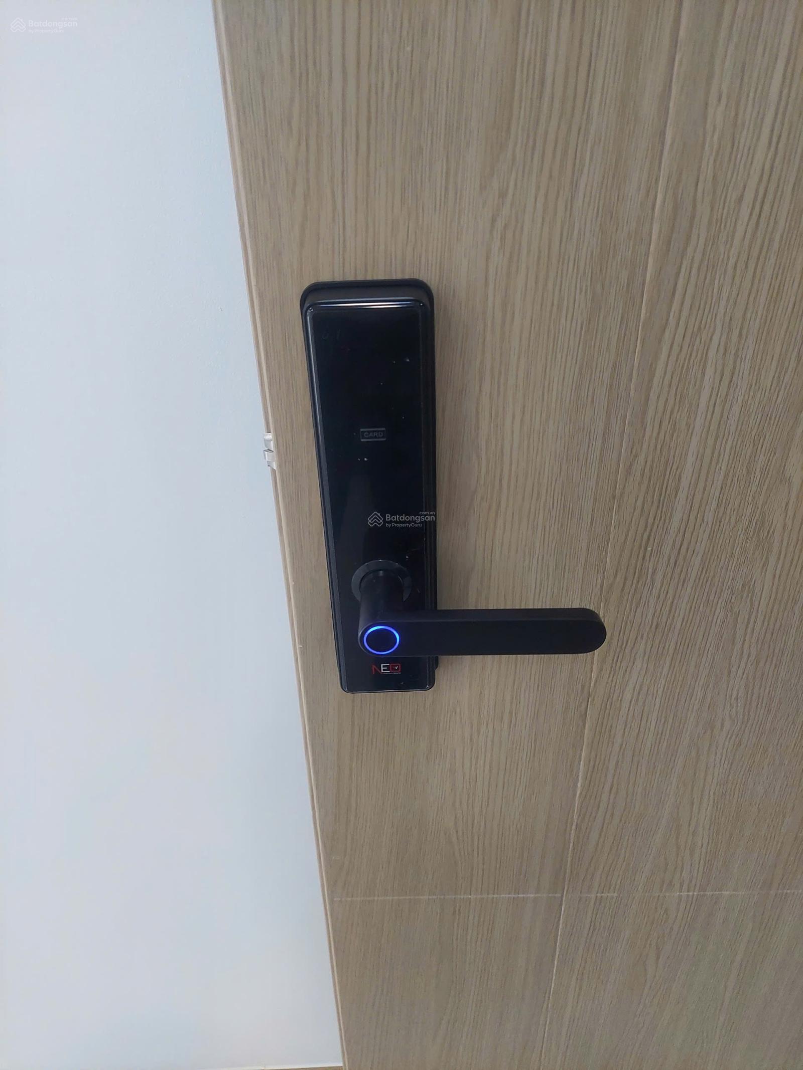 Chính chủ bán rẻ căn hộ Bcons 2PN 2WC 61m2 giá 1,98 tỷ giá full. Có hỗ trợ vay - xem nhà mới giao