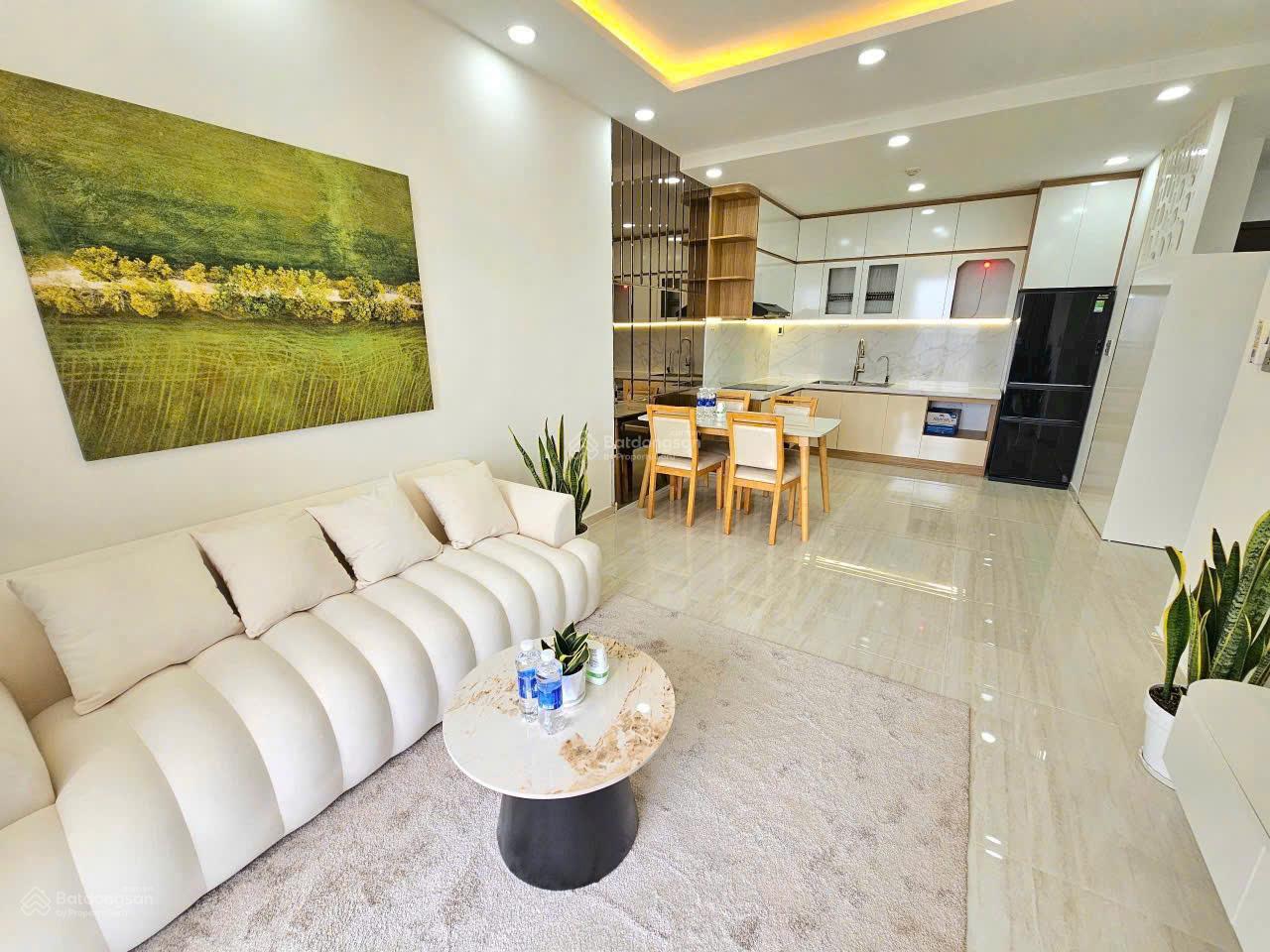 Chuyển nhượng căn hộ Sunrise City View Quận 7 | View hướng đông mát mẻ | Giá tốt 2PN 2WC
