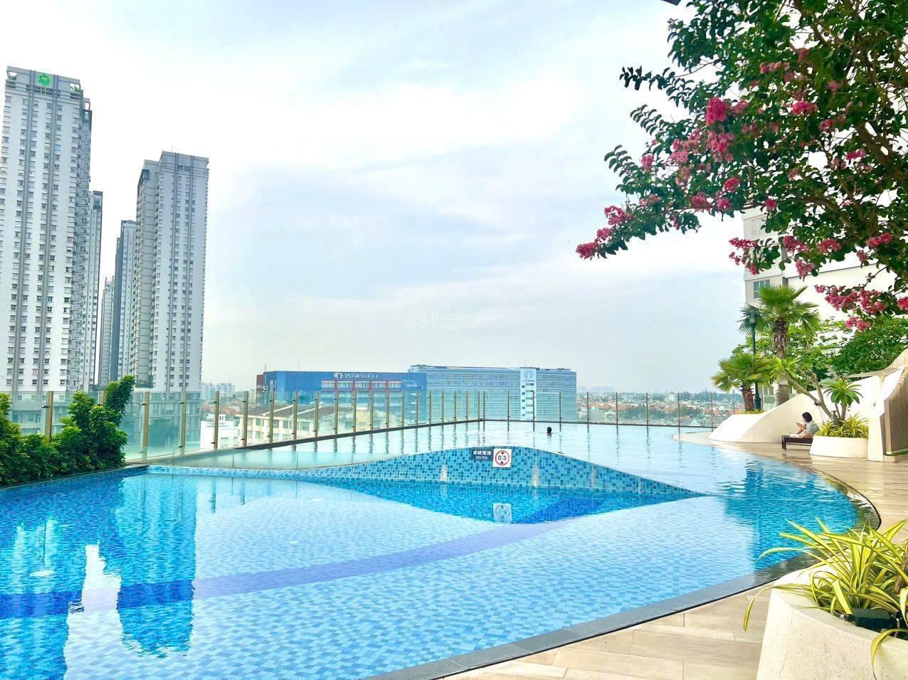 Chuyển nhượng căn hộ Sunrise City View Quận 7 | View hướng đông mát mẻ | Giá tốt 2PN 2WC