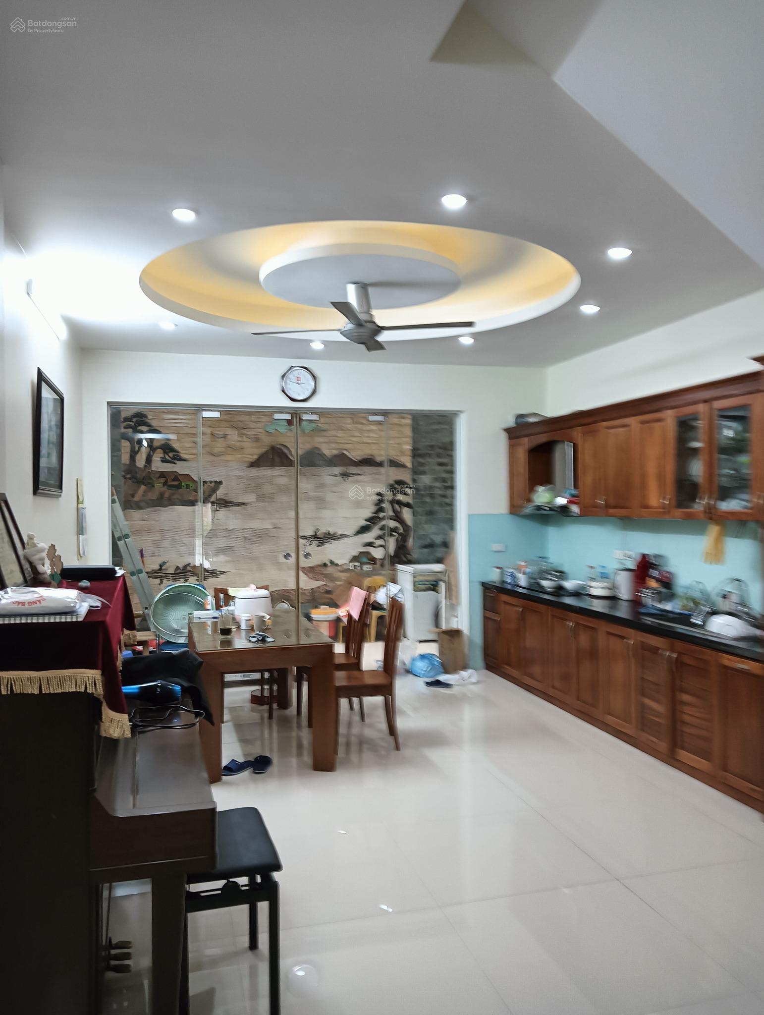 Nhà đẹp 83 m, 5 tầng, 19 tỷ, liền kề KĐT Văn Khê, La Khê, Hà Đông, siêu kinh doanh.