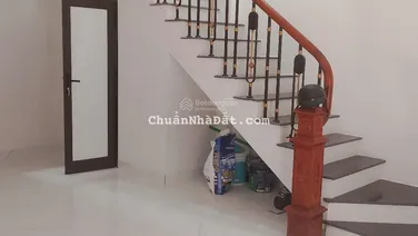 Bán nhà riêng tại ngõ 59 phố Hưng Phúc, Hoàng Mai giá 228tr/m2, 33m2 4T*3PN, đẹp mới