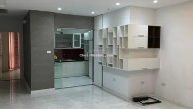 Cho thuê Căn hộ đủ nội thất 112 m2, 2PN, full đồ, Vinhomes Royal City, Thanh Xuân, giá 19 triệu.