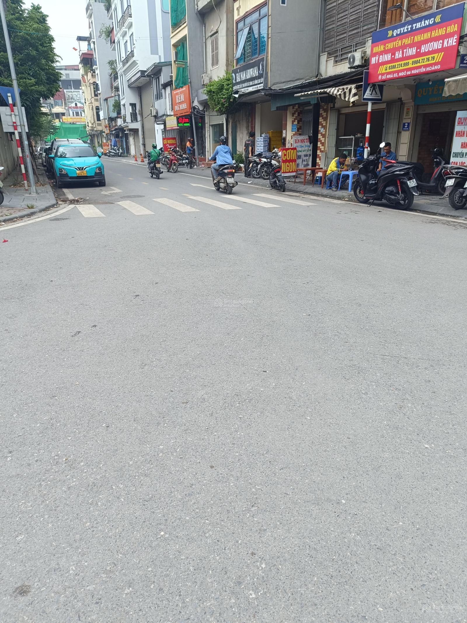 Đất Cổ Nhuế Diện tích 30m2, mặt tiền 5,9m, giá chào 4,79 tỷ, có thương lượng, ô tô đỗ, kinh doanh Đất Cổ Nhuế Diện tích 30m2, mặt tiền 5,9m, giá chào 4,79 tỷ, có thương lượng, ô tô đỗ, kinh doanh
